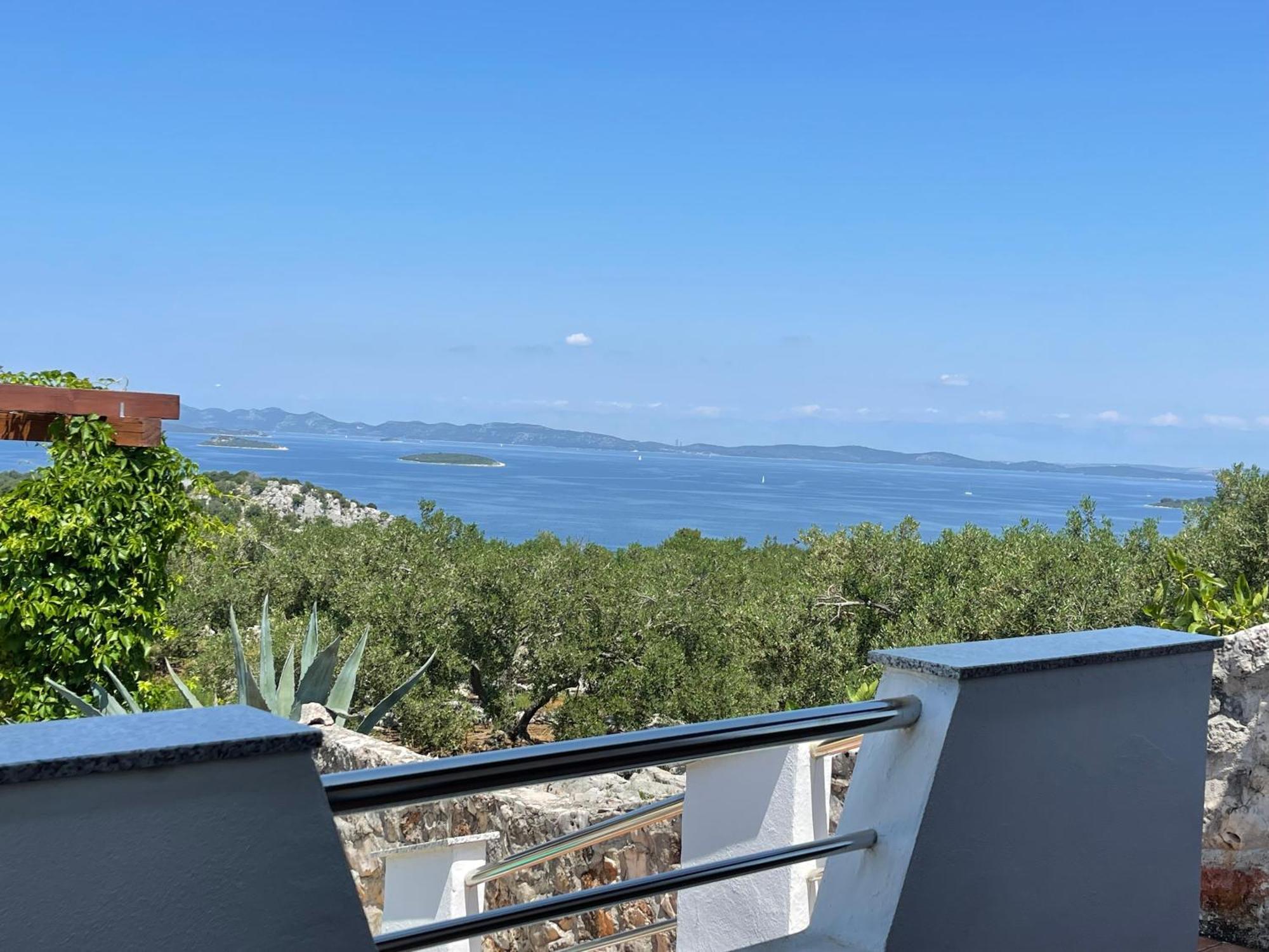 Holiday House Rusticana Sali, Dugi Otok Near Np Kornati Luaran gambar