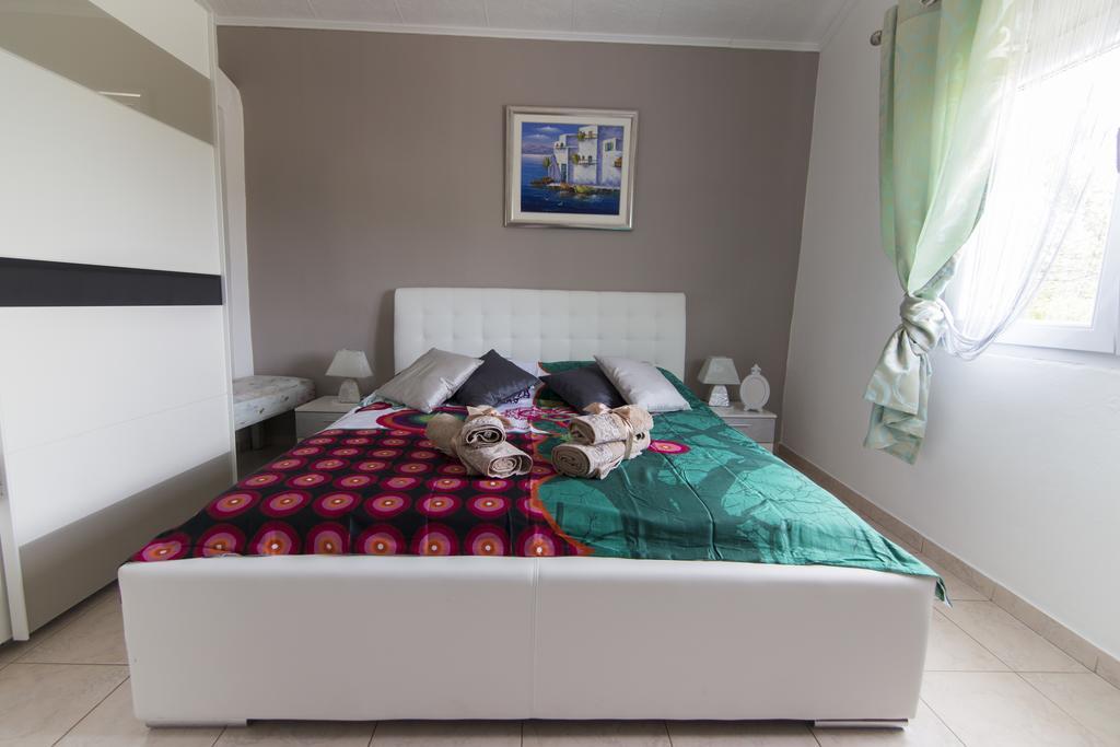 Holiday House Rusticana Sali, Dugi Otok Near Np Kornati Luaran gambar